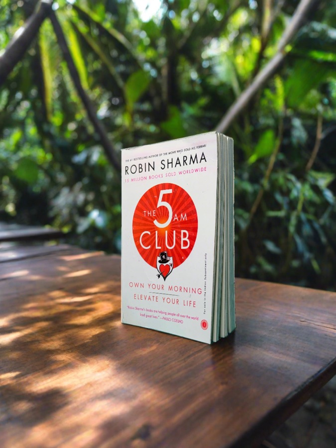 The 5 Am Club — Punjabi book cover, Kitab Hut