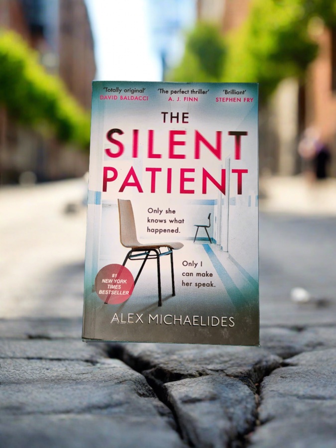 The Silent Patient — Punjabi book cover, Kitab Hut
